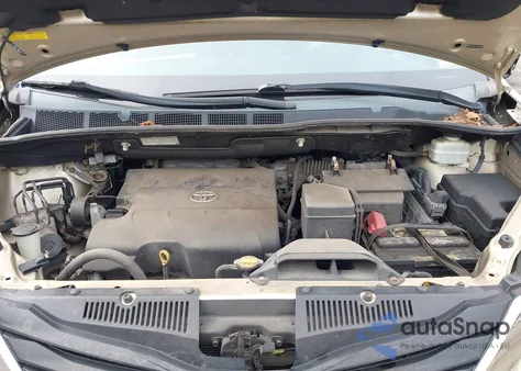 2011 Toyota Sienna Le V6 z USA, uszkodzony, nr VIN 5TDKK3DC3BS080418